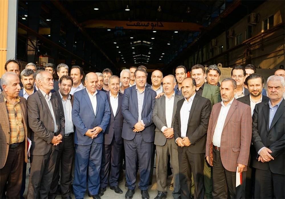 بازدید وزیر صنعت، معدن و تجارت از شرکت دانش بنیان مخزن فولاد رافع (دابوصنعت)